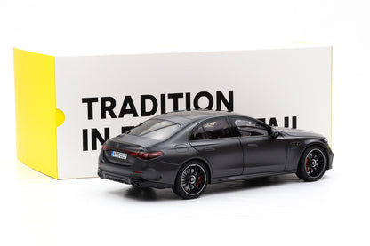 1:18 NZG Mercedes-Benz AMG E 53 Hybrid 4Matic+ (W214) 2024 graphitgrau magno