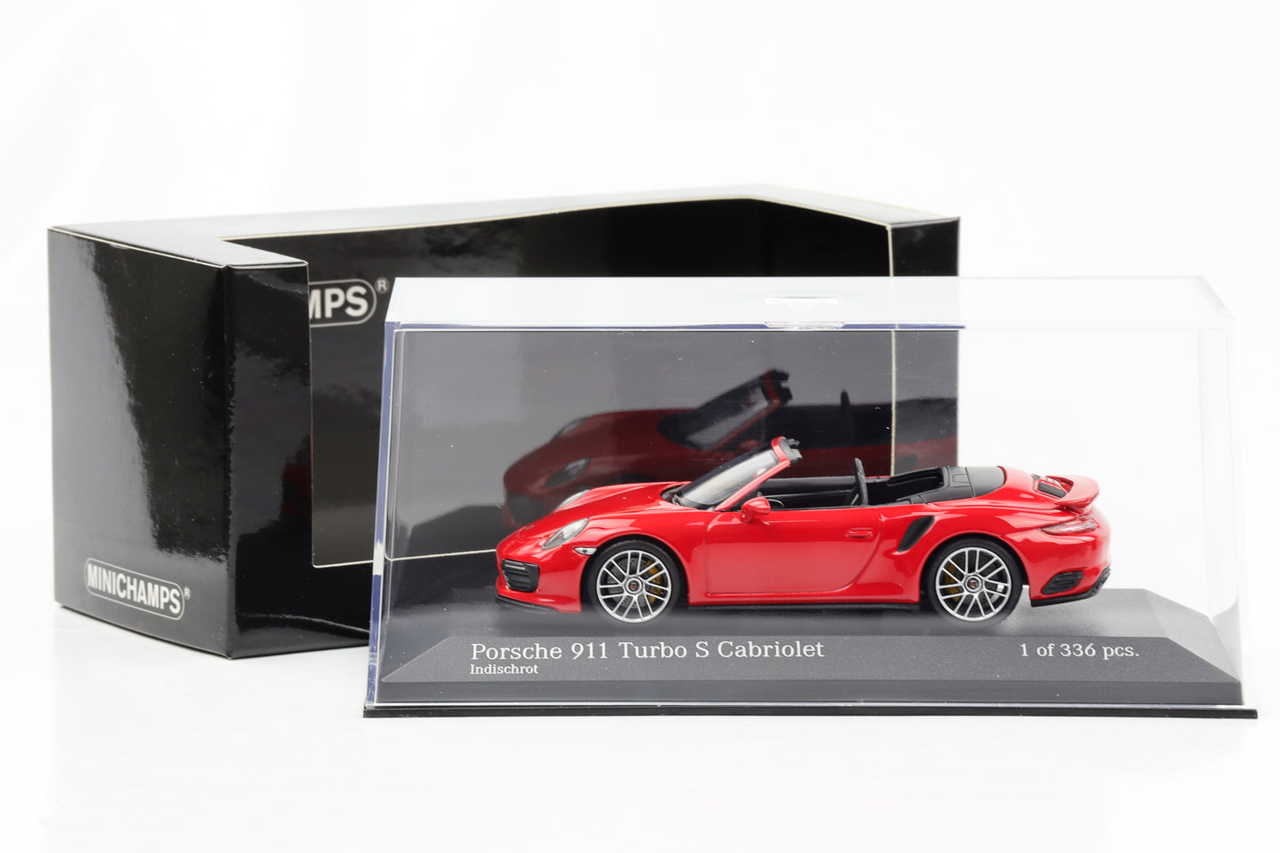 1:43 Porsche 911 991.2 Turbo S Cabriolet 2016 indian red Minichamps