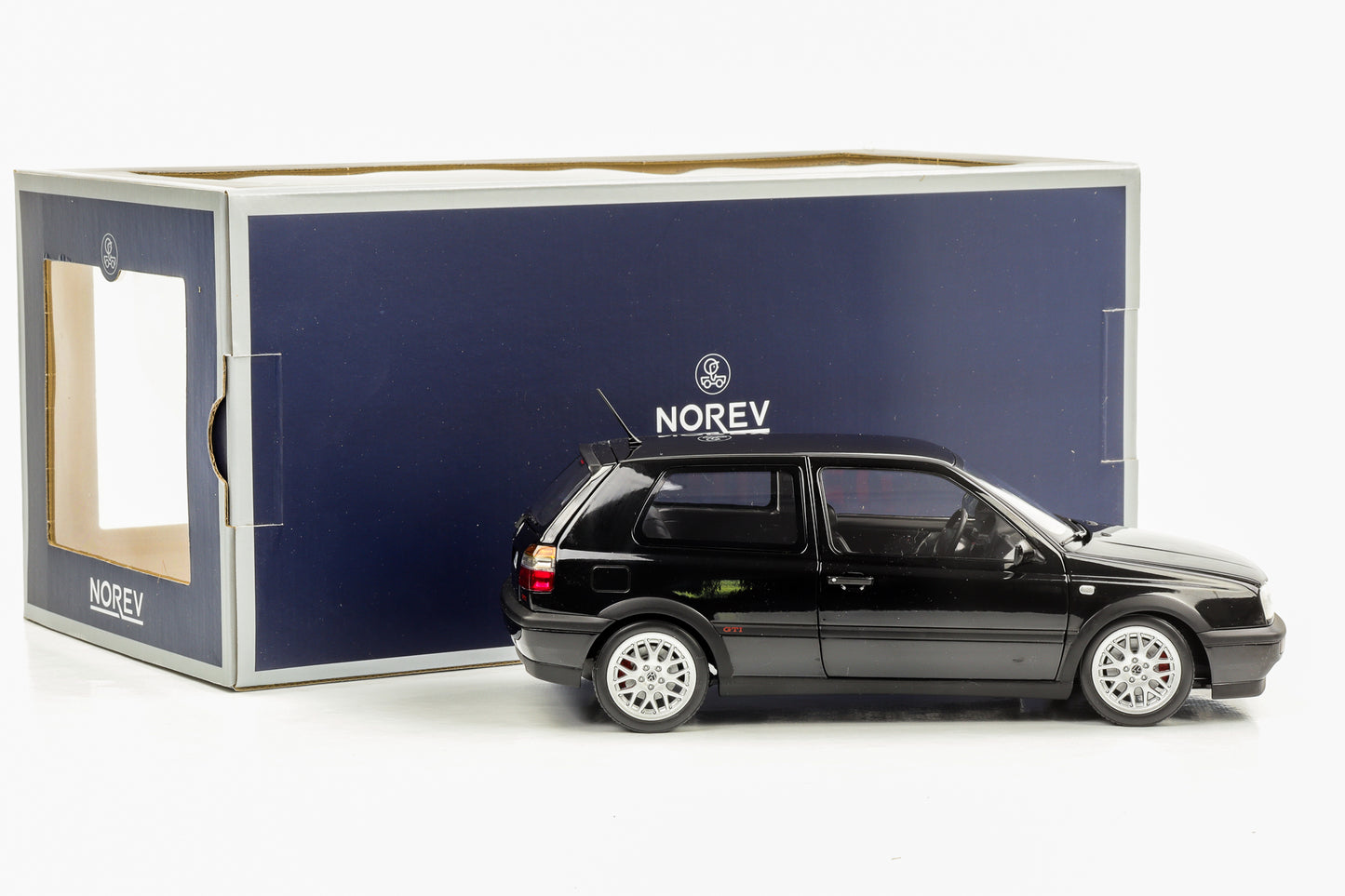 1:18 VW Golf III GTI 1996 "20 years Anniversary Edition" Norev full opening