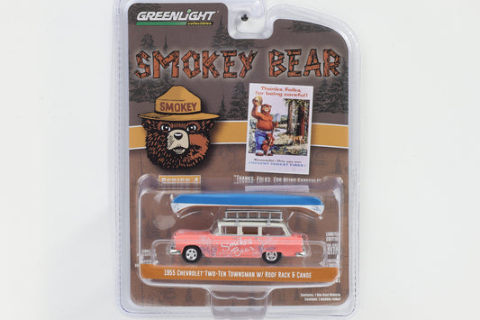 1:64 Greenlight 1955 Chevrolet Two-Ten Townsman W/Roof Rack & Canoe Smokey Bear