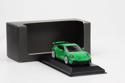 1:43 Minichamps Porsche 911 992 GT3 Coupe phytongrün WAP Dealer