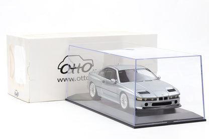 1:18 Otto mobile BMW 858 CSL Reyn Speed Shop Jonsibal Chrome Shadow + Vitrine