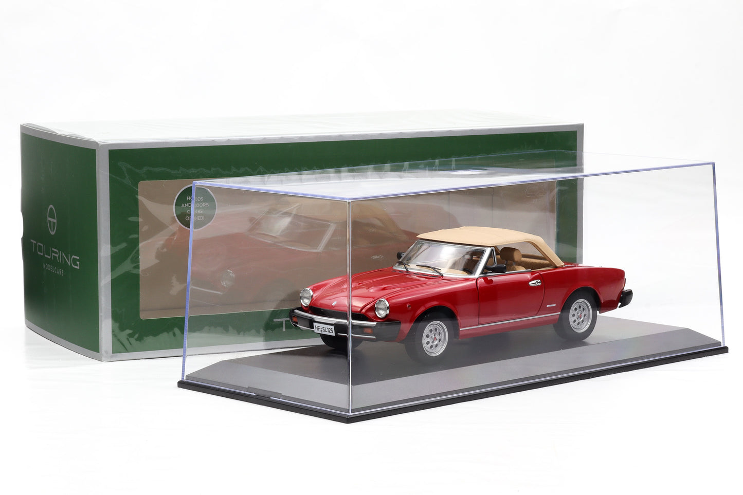 1:18 Fiat 124 Pininfarina Spidereuropa 1982 rosso vivo + Vitrine Touring Modelcars