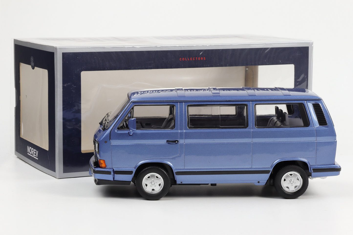 1:18 Norev Volkswagen Bus T3 BLUESTAR 1990 limited diecast 188540
