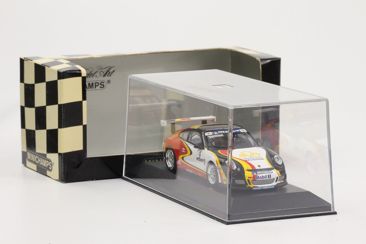 1:43 Minichamps Porsche 911 GT3 Cup Porsche Supercup 2006 #9 Dermont