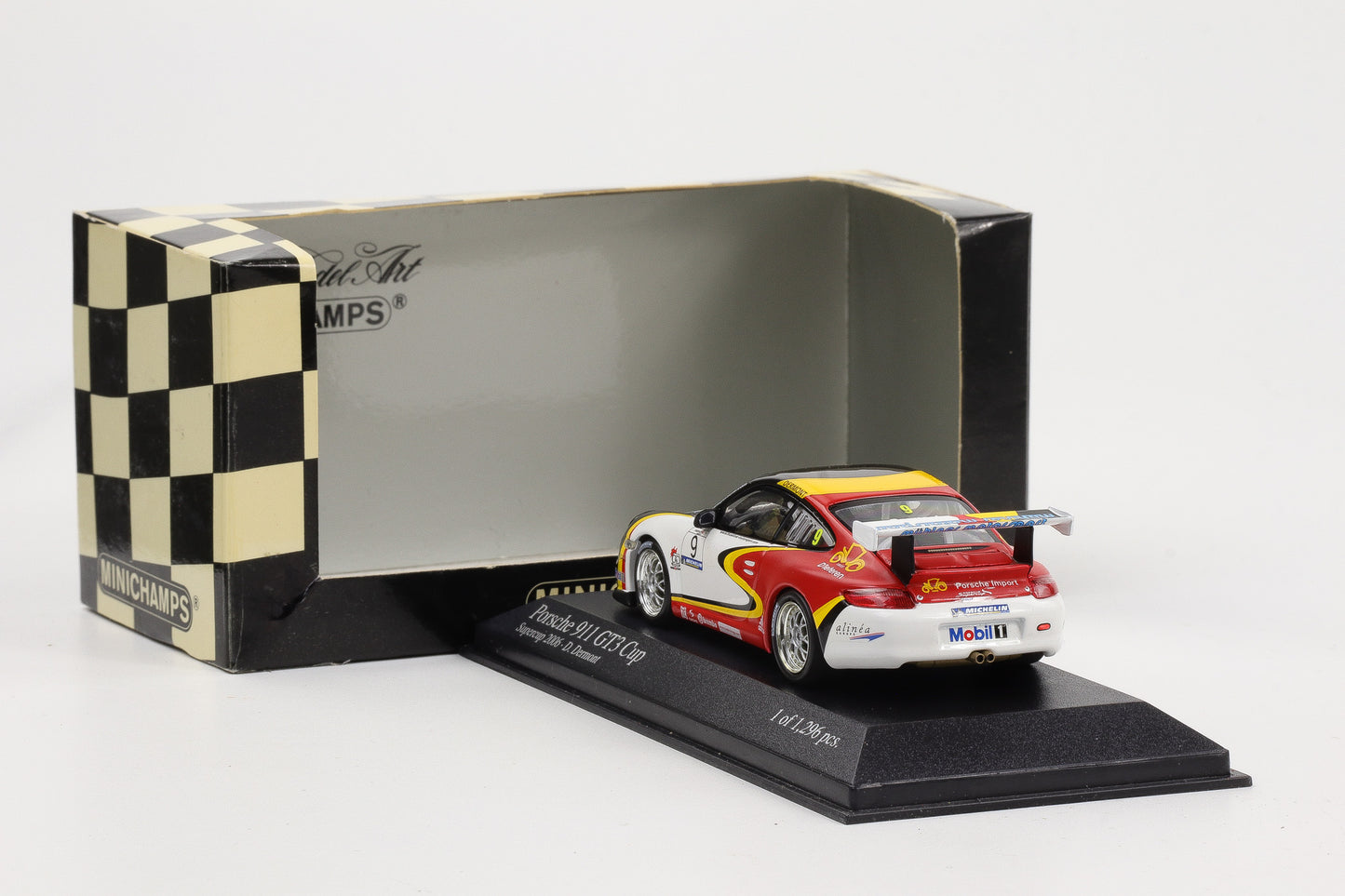 1:43 Minichamps Porsche 911 GT3 Cup Porsche Supercup 2006 #9 Dermont
