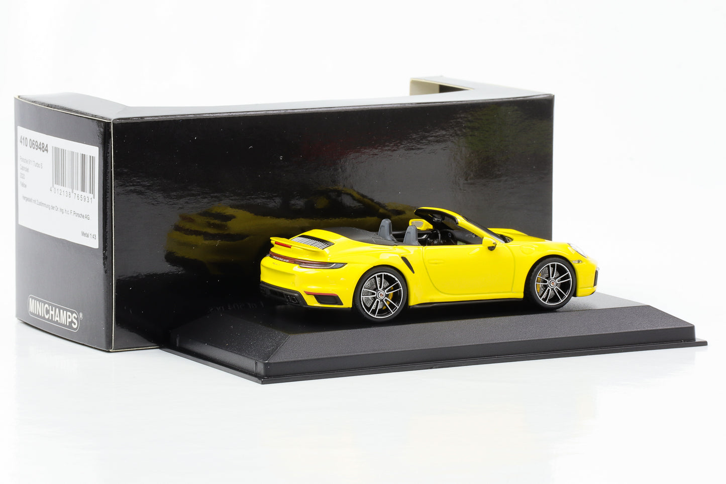 1:43 Porsche 911 992 Turbo S Cabriolet 2020 racinggelb Minichamps