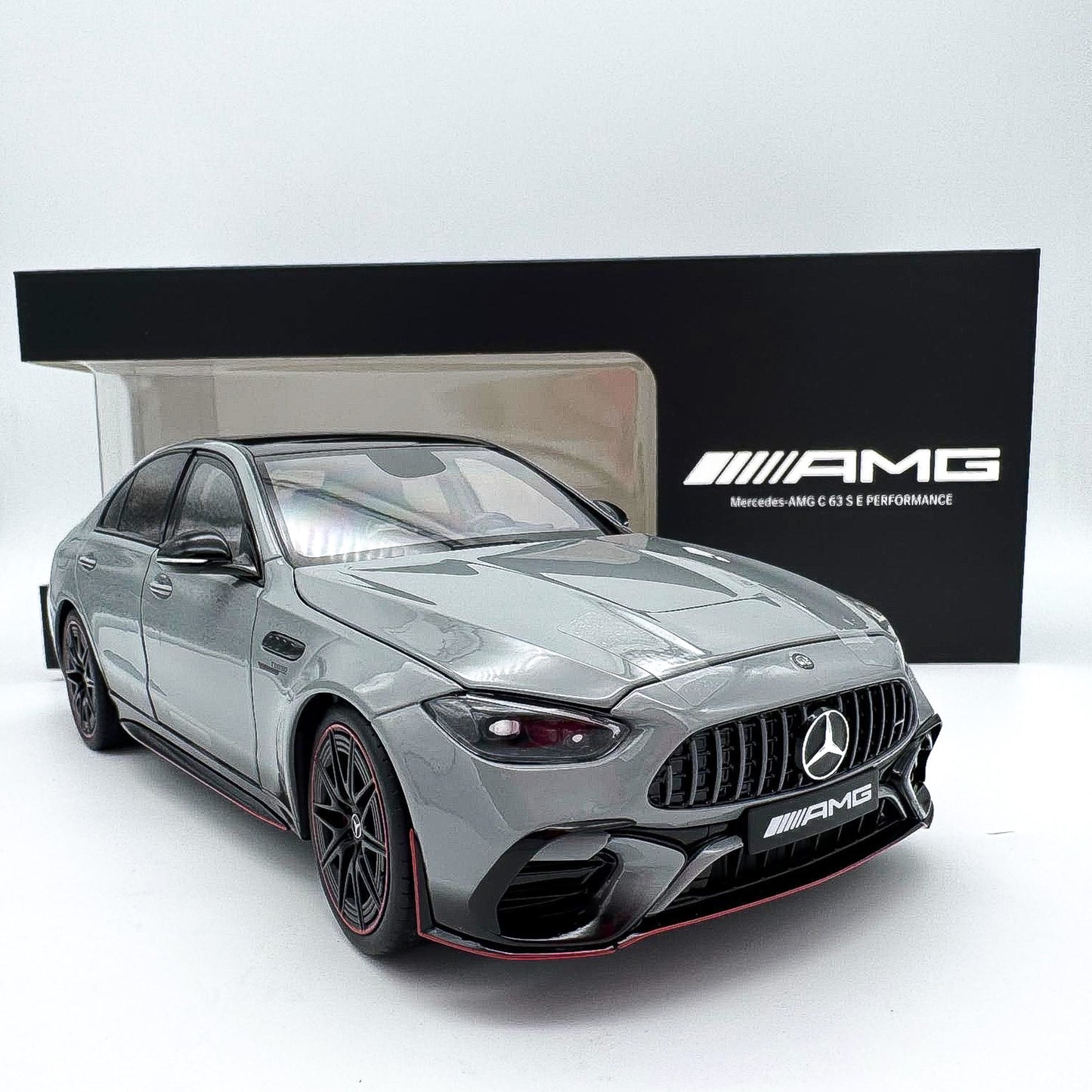 1:18 Mercedes-Benz W206 AMG C63S E Performance F1 Edition alpingrau uni NZG