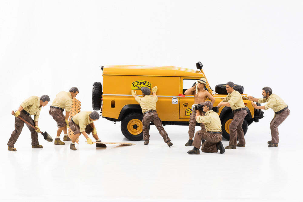 1:18 Figure Camel Trophy 4x4 Mechanic Crew 8 Figures American Diorama