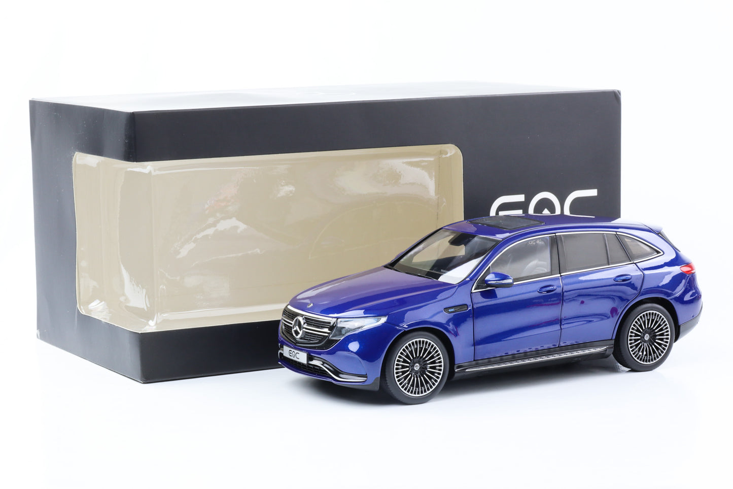 1:18 NZG Mercedes Benz EQC 400 4Matic N293 brillantblau 2019 Dealer