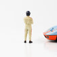 1:18 Figur Le Mans Racing Legend 60s Fahrer A mit Helm American Diorama Figuren