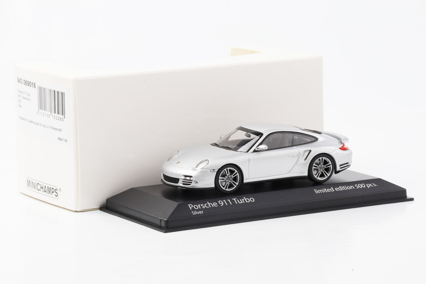 1:43 Porsche 911 turbo 997 II 2009 silver Minichamps diecast