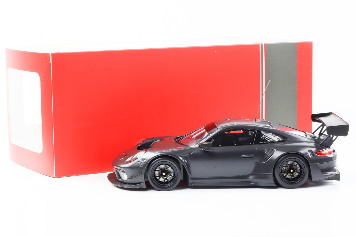 1:18 Porsche 911 GT3 R 2019 Plain Body Version carbon black IXO