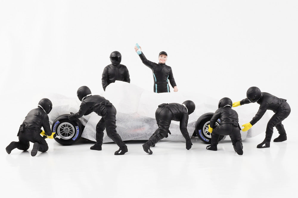 1:18 Figure AMG F1 Team Pit Crew Black Set III 7 Figures American Diorama