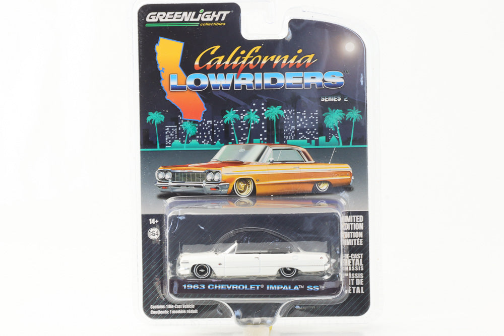 1:64 California Lowriders 1963 Chevrolet Impala SS White Greenlight