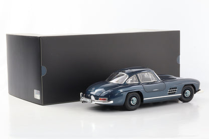 1:18 Mercedes-Benz 300 SL W198 II bleu moyen métallisé Concessionnaire Norev