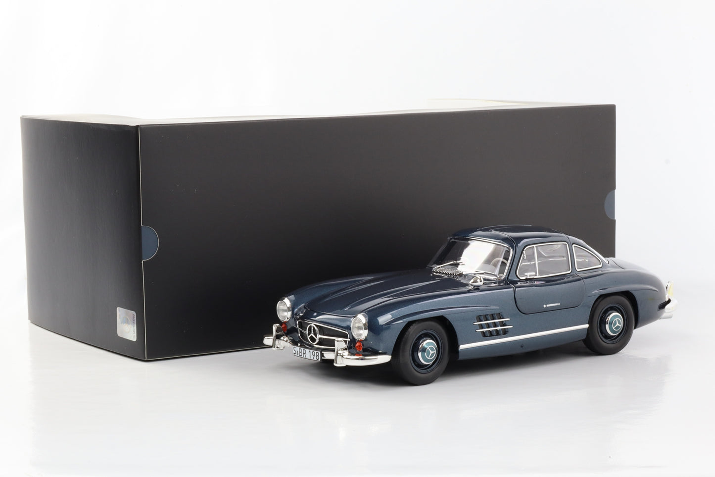 1:18 Mercedes-Benz 300 SL W198 II bleu moyen métallisé Concessionnaire Norev