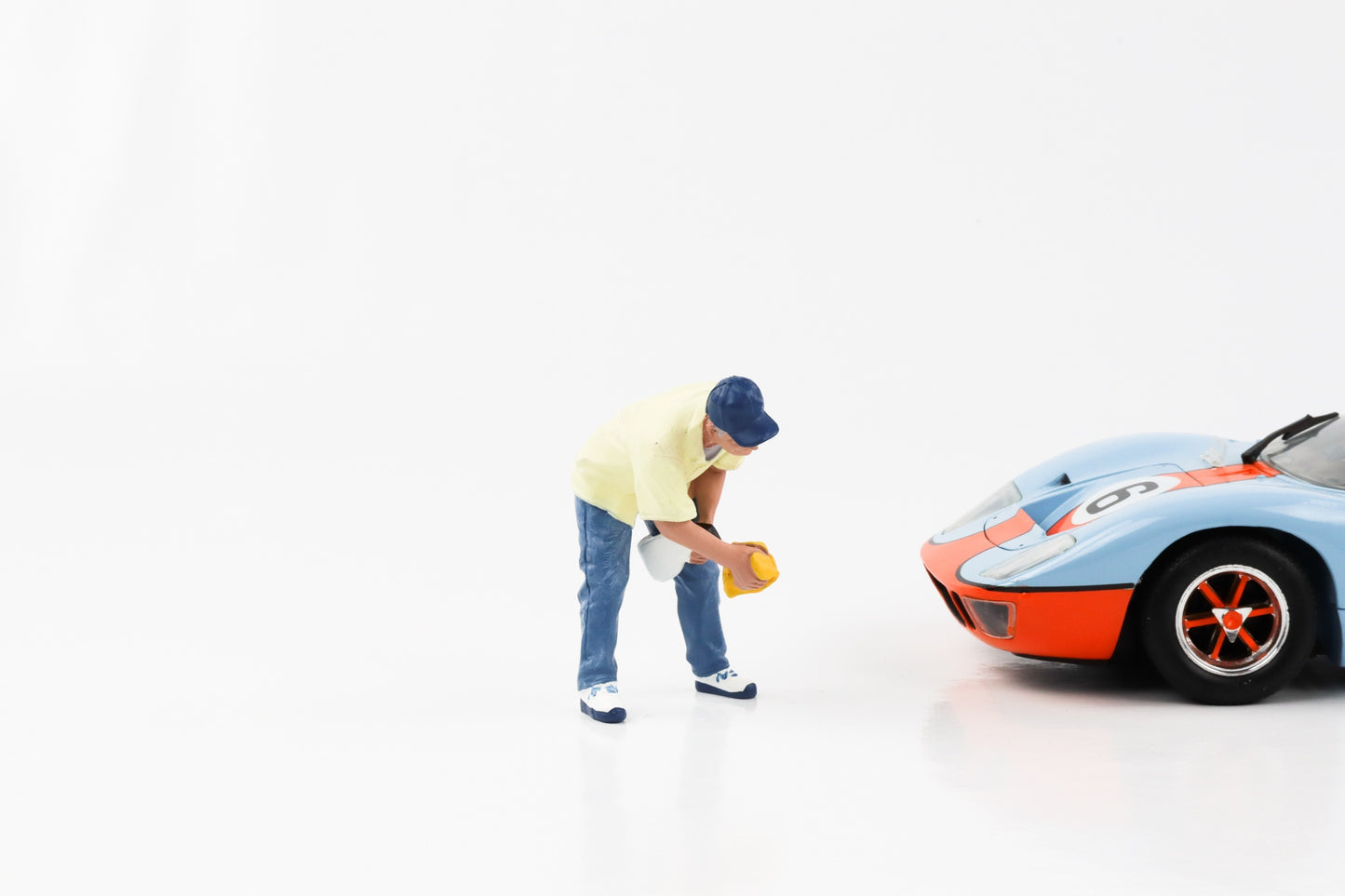 1:18 Figur Weekend Car Show Polierer Mann American Diorama VI Figuren