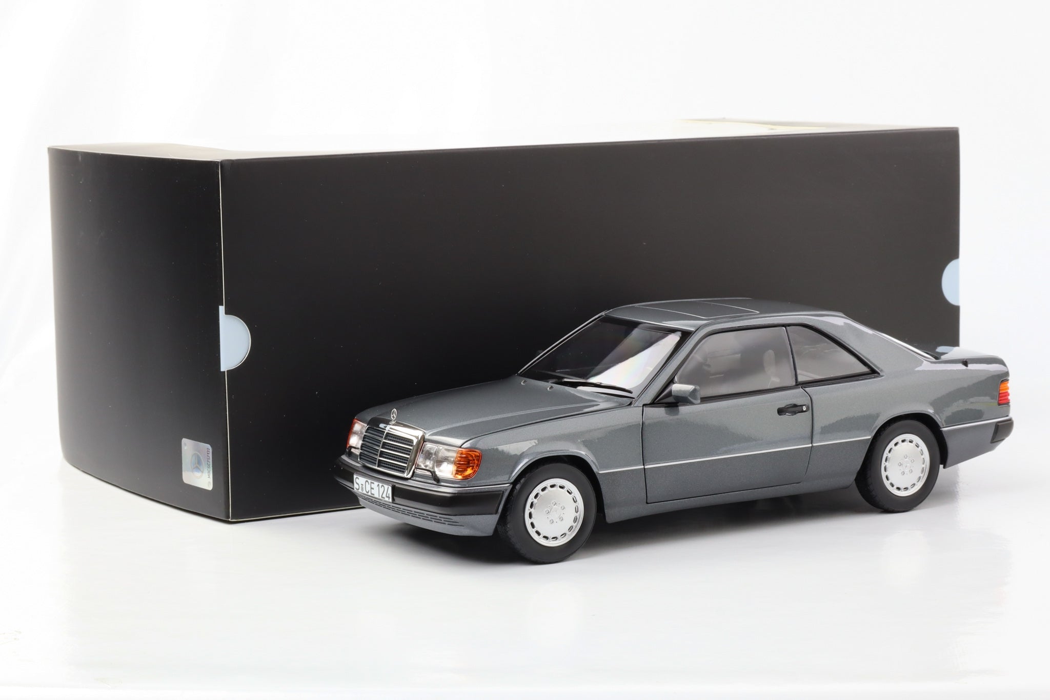 1:18 Mercedes-Benz W124 300 CE-24 Coupe 1988 1992 Pearl Gray Norev Dea ...