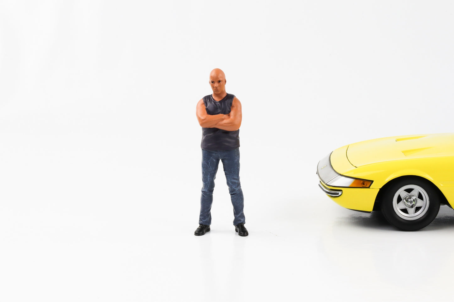 1:18 Figure Car Meet 3 bald muscle Man and Tanktop American Diorama Figures