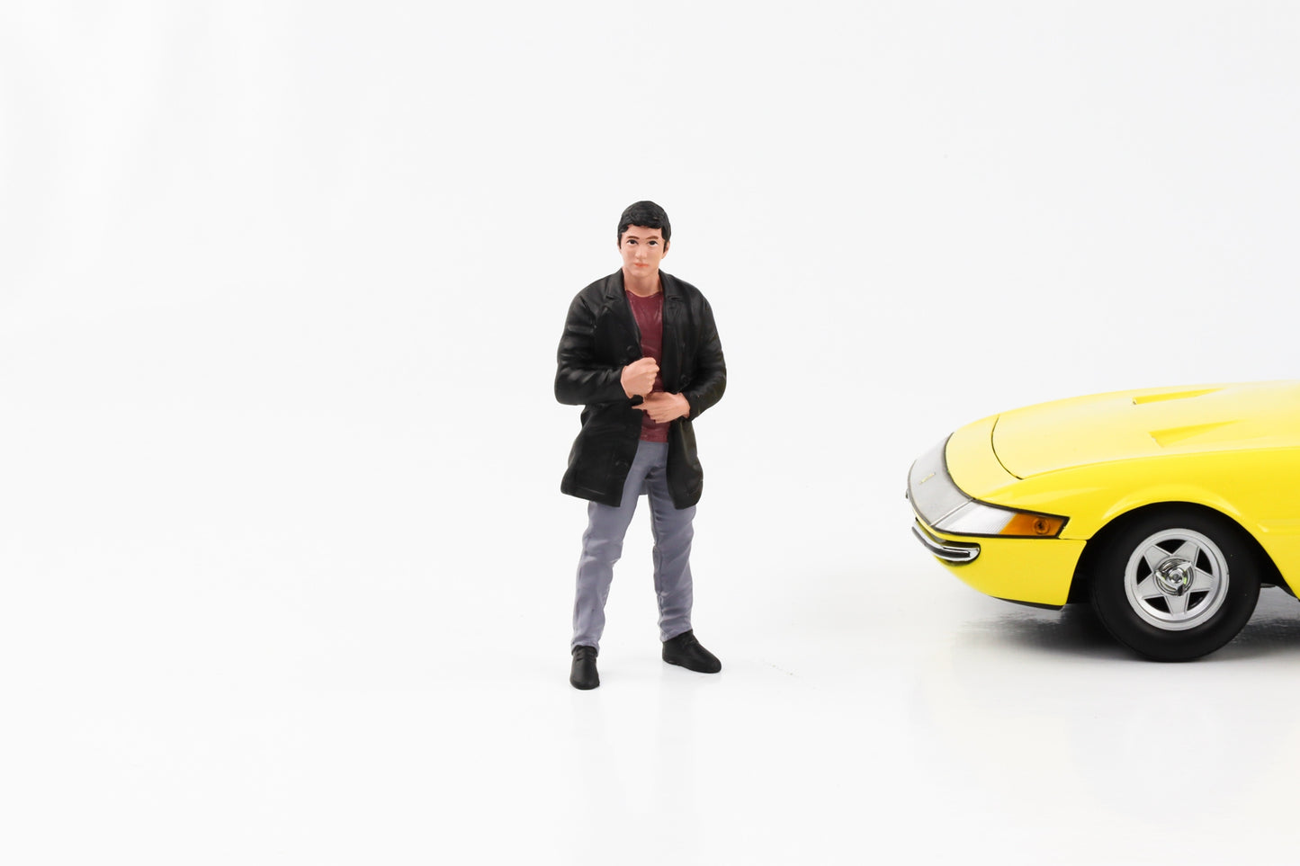 1:18 Figure Car Meet 3 Man with black Coat American Diorama Figures